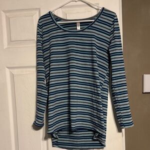 GUC LuLaRoe blue and gray Striped Lynnae Long Sleeve Women's Top